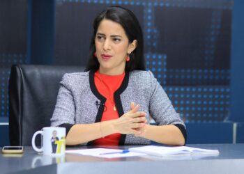 Asamblea extiende Régimen de Excepción; Claudia Ortiz vota en contra