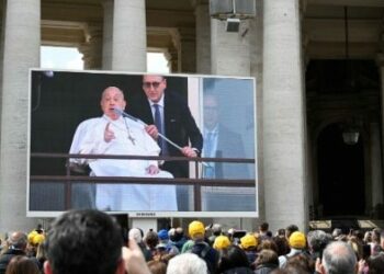 Después de 38 días, el Papa Francisco abandona el Policlínico Gemelli