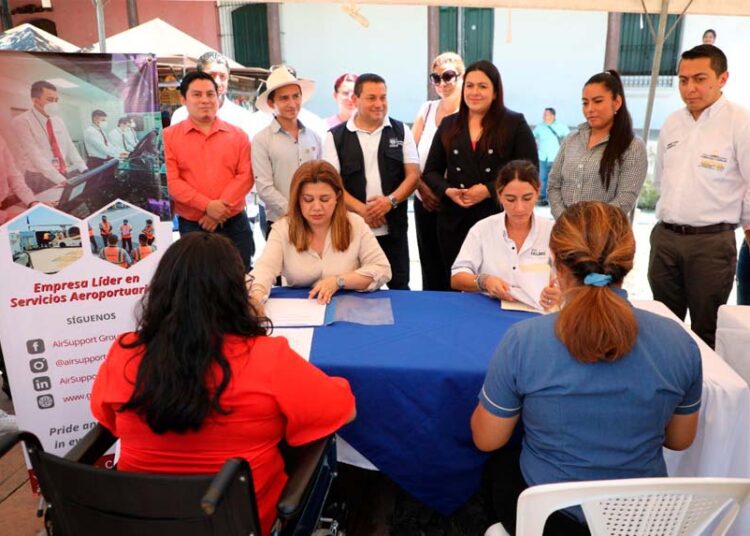 Gobierno destaca avances en inclusión laboral de madres solteras en El Salvador