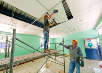 Asamblea Legislativa avala que MINED asigne proyectos de infraestructura sin licitación para agilizar procesos