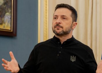 Zelensky busca reconstruir los vínculos con Estados Unidos tras el tenso encuentro con Donald Trump en la Casa Blanca