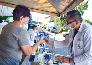Jornadas de fumigación, salud y limpieza benefician a cientos de familias