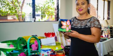 Gobierno simplifica sistema contable para impulsar a las microempresas