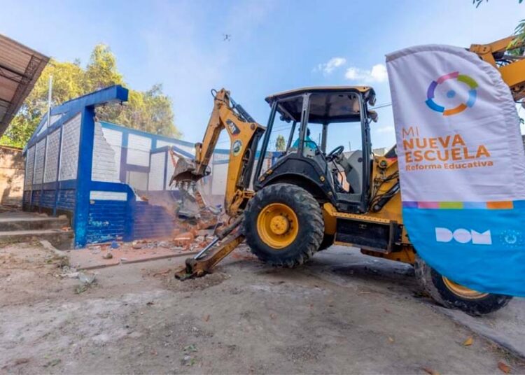 Más de 300 estudiantes de Morazán serán beneficiados con la renovación de su escuela