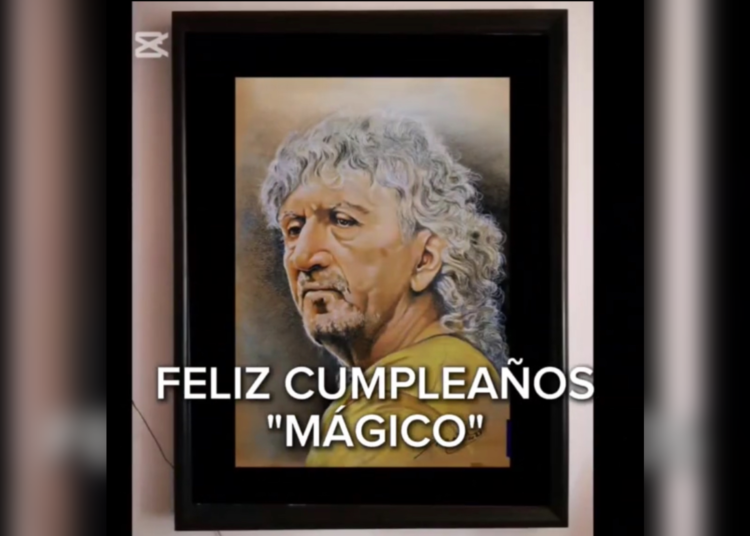 Artista salvadoreño rinde homenaje al “Mágico” Gonzalez con dibujo a mano