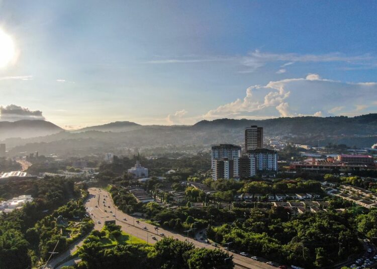 Alertan clima muy cálido en El Salvador en las últimas jornadas del verano