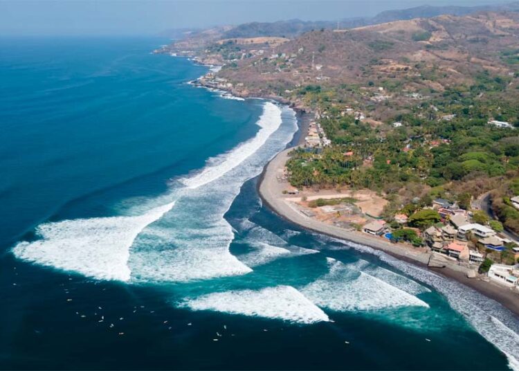 Tramo de playa el Obispo y El Zonte será ampliado a cuatro carriles