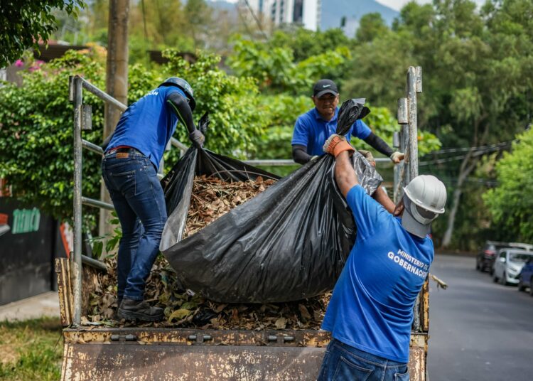 Ejecutan jornadas de mitigación ante temporada de lluvias en San Salvador