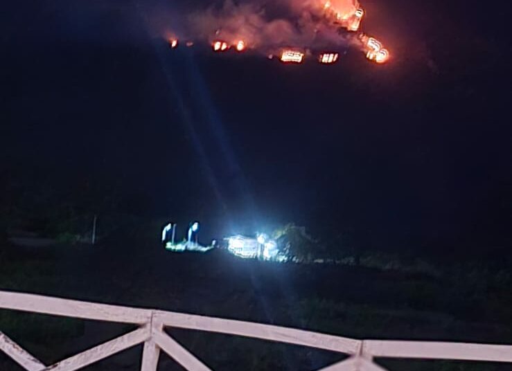 Instituciones de primera respuesta sofocan incendio en Volcán Chaparrastique