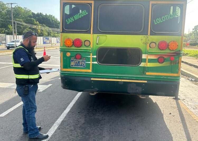 Controles del VMT dejan miles de infractores captados en tramos de alto riesgo vial
