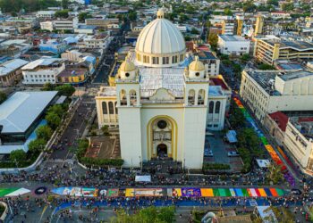 Sistema Nacional de Protección Civil despliega amplio operativo durante procesión del Santo Entierro