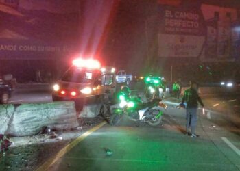 Autoridades verifican siniestro vial en la curva del Papaturro y mantienen control vehicular