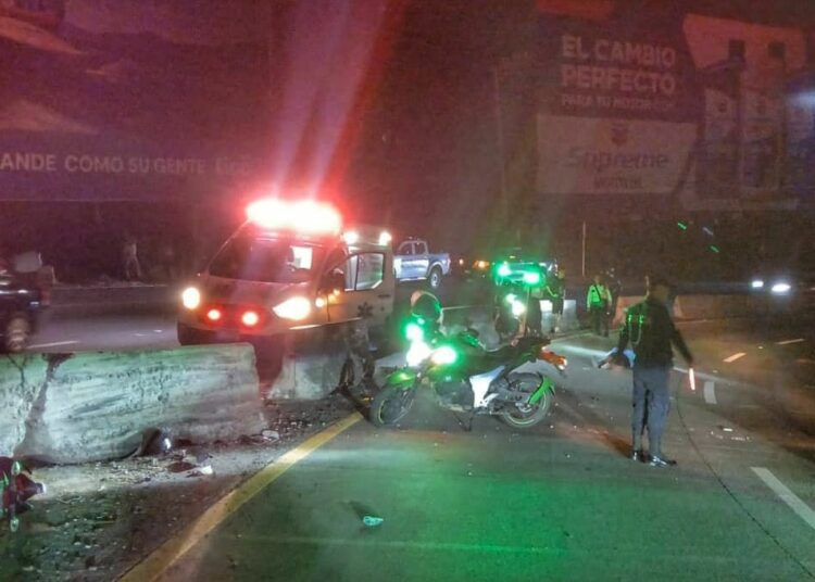 Autoridades verifican siniestro vial en la curva del Papaturro y mantienen control vehicular