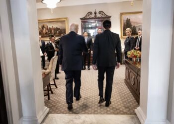 Presidente Bukele comparte imágenes inéditas de su reunión con Donald Trump