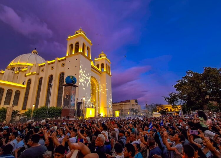 Nunciatura Apostólica invita a misa exequial en memoria del papa Francisco