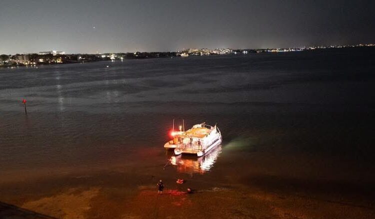 Accidente en Clearwater deja múltiples heridos; ferry colisiona con embarcación que huyó del lugar
