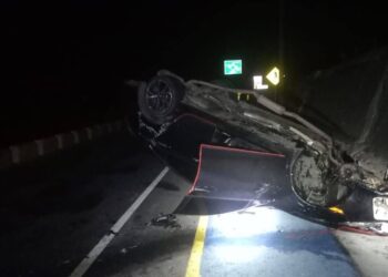 Vehículo choca y da varias vueltas tras fallar en plena vía de San Miguel