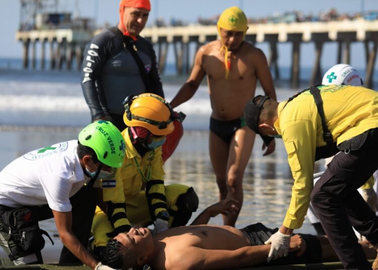 Más de 1,500 voluntarios listos para operativo de emergencia en vacaciones de Semana Santa