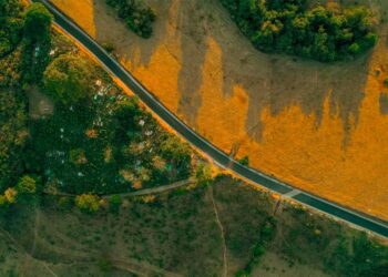 Residentes del cantón Tierra Colorada ya disfrutan de una carretera digna