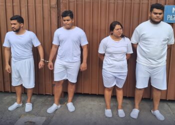 Tribunal ordena detención de extranjeros acusados ​​de liderar esquema de estafa