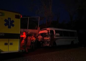 Accidente de tránsito en Ciudad Dolores, Cabañas deja varias personas lesionadas