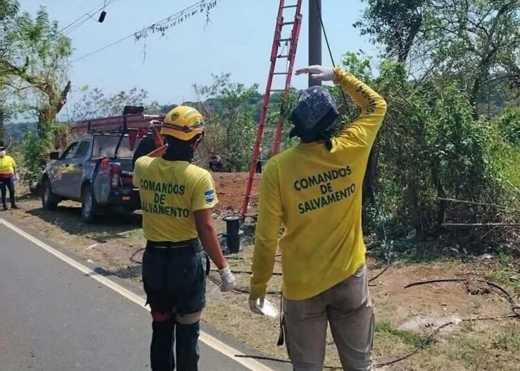 Inician investigación por fallecimiento de empleado electrocutado en Nahuizalco