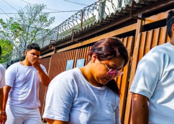 FGR acusa a seis extranjeros por estafa a través de Venicars