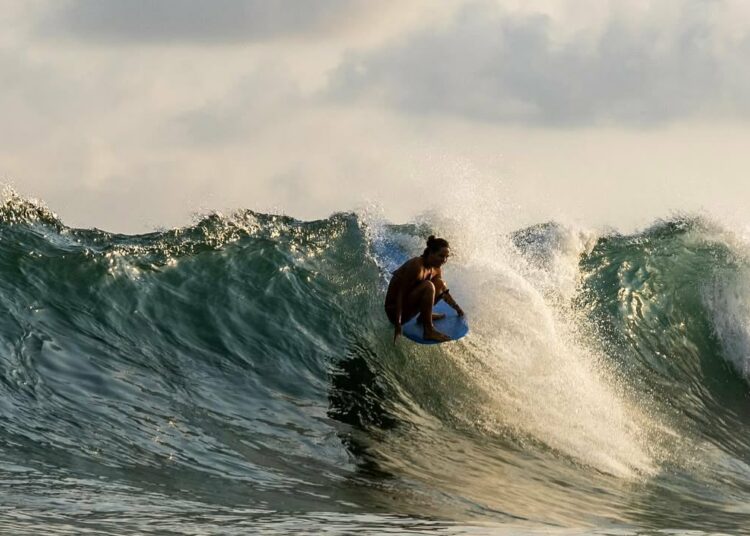 Campeonato Longboard inicia en El Salvador