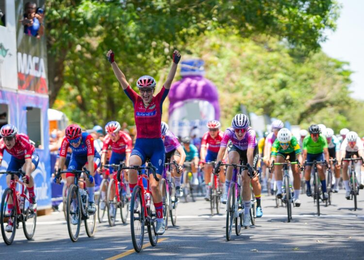 La polaca, Kaja Rysz se corona campeona del Grand Prix Surf City en el Tour El Salvador 2025