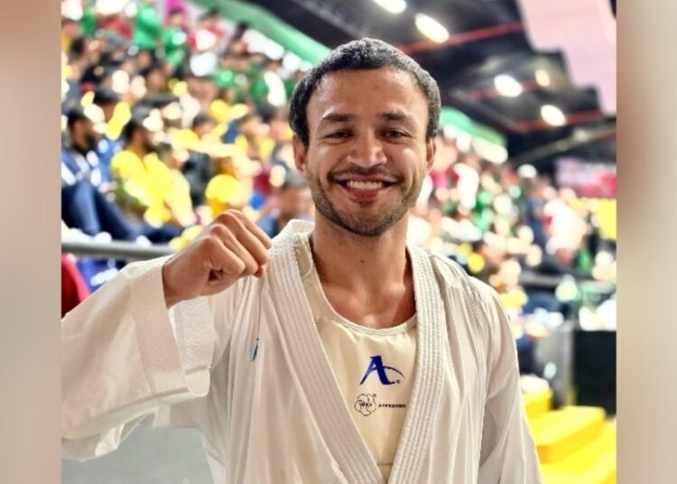 El Salvador suma su segunda medalla de oro en el Open Copa Colombia de Karate