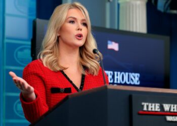 Estados Unidos impone aranceles recíprocos de 104 % a China