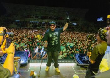 Aczino bicampeón de la FMS Internacional El Salvador 2025