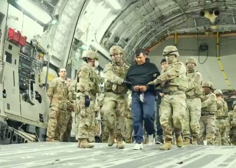 El Salvador recibe 10 delincuentes provenientes de Guantanamo, Cuba