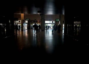 Península Ibérica es perjudicada con apagón masivo en Europa