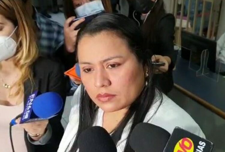 «Hasta en Australia el FMLN tiene un comité de base», afirma con optimismo Marleni Funes