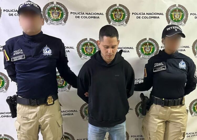 Jefe de pandilla será extraditado a El Salvador tras ser capturado en lujosa mansión de Colombia
