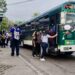 Verifican paradas y salida de buses para garantizar servicio y seguridad a los usuarios