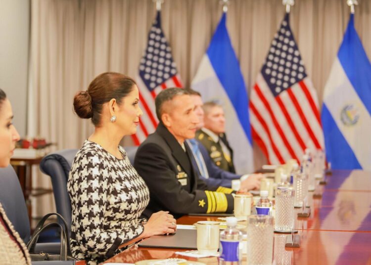 Modelo de seguridad salvadoreño despierta interés y colaboración en Estados Unidos
