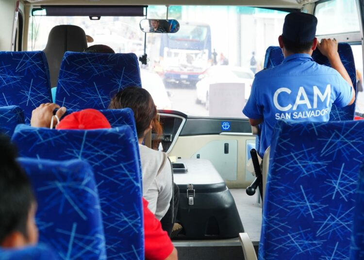 Municipalidad continúa dando servicio de transporte seguro y cómodo