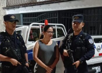 Fiscalía confirma detención de Ruth Eleonora López