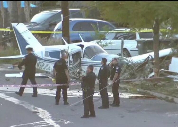 Niebla densa causa que avioneta se accidente en San Diego, California