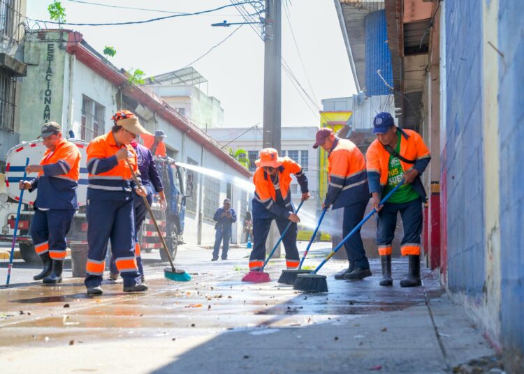 Avanzan labores de limpieza integral y mantenimiento de drenajes para prevenir inundaciones