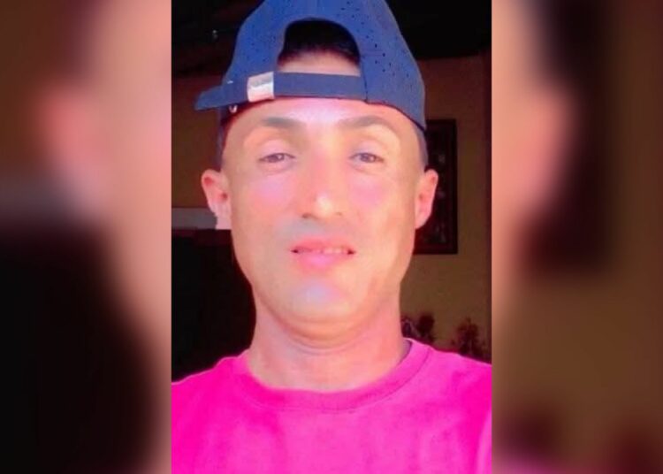 Identifican a alcohólico fallecido en parque central de Anamorós