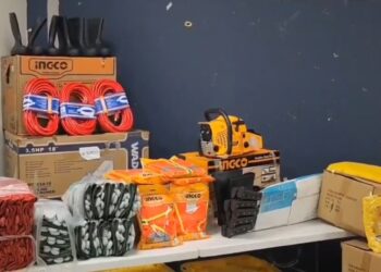 Donación de EEUU a alcaldía de Usulután incluye motosierras, generadores, cuerdas, botas y otros insumos