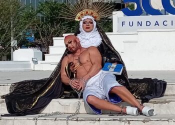 Marcha del 1 de mayo convocada por el FMLN genera ccontroversia tras performance