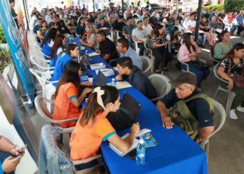 Gobierno anuncia oportunidades de trabajo en zona oriente de El Salvador