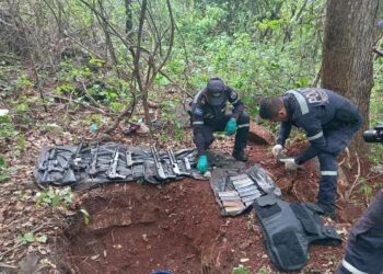 Barril con armas de alto calibre fue hallado en zona rural entre San Ildefonso y Apastepeque