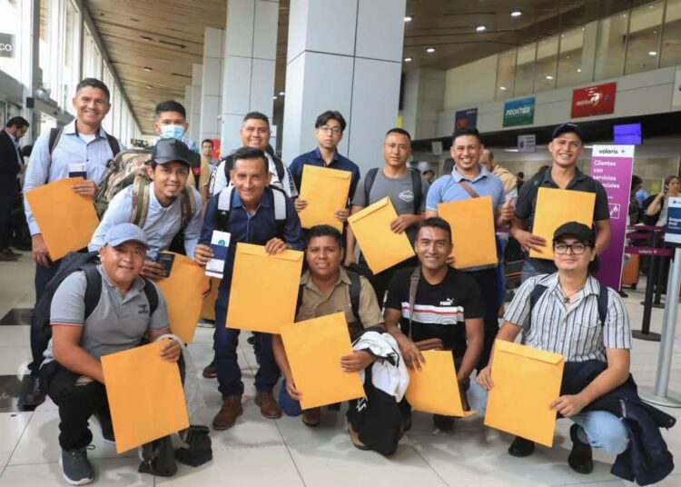 Canadá es el destino de un nuevo contingente de trabajadores de manglares salvadoreños