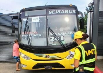 VMT despliega equipos para garantizar gratuidad y normalidad en el transporte colectivo