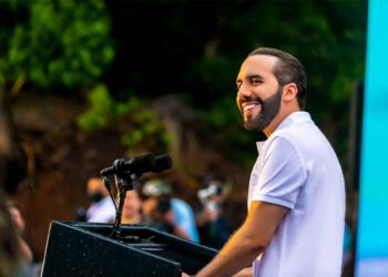 El 86 % de los salvadoreños tiene una imagen favorable del Presidente Bukele